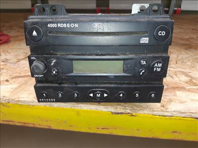 Ford Fiesta III Rádiós Magnó M000357