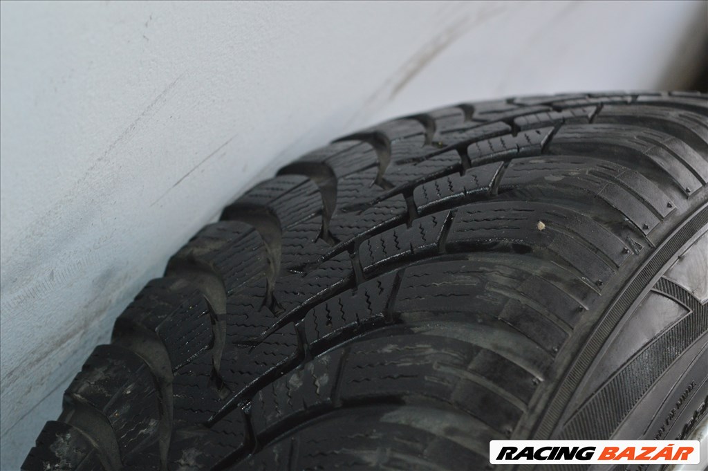  5x114.3 lyukosztású 17" alufelni,  215/60 újszerű Falken téli gumi  5. kép