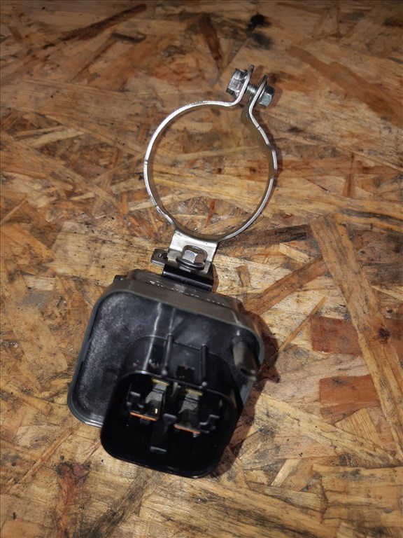 Toyota Aygo Izzítórelé 28341-40010 2. kép