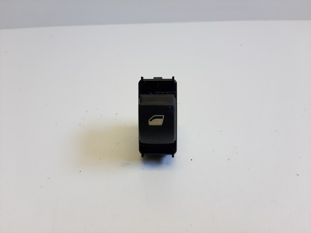 Citroen C3 Picasso jobb elsõ ablakemelõ kapcsoló 96548606 1. kép