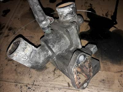 Opel Frontera A Termosztátház