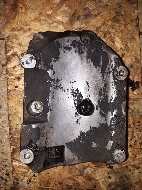 Iveco Daily Klíma Kompresszor Tartó Konzol 504014392 2. kép