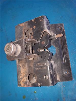 Ford Transit 00-06 Motorháztető Zárszerkezet