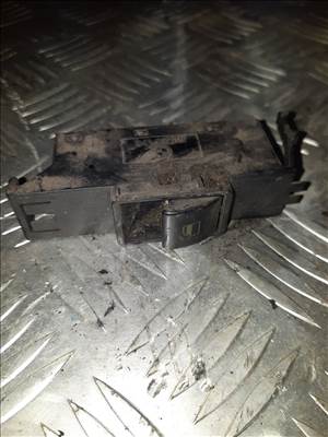 BMW 320D E46 Jobb Első Ablakemelő Kapcsoló 6 902 176