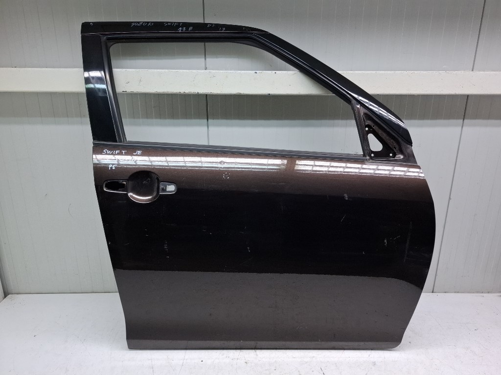 Suzuki Swift 5 ajtós jobb elsõ ajtó 1. kép