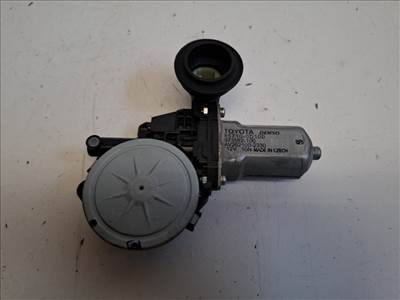 Toyota Yaris (XP130) bal hátsó ablakemelő motor 857100D100 AV2621002330