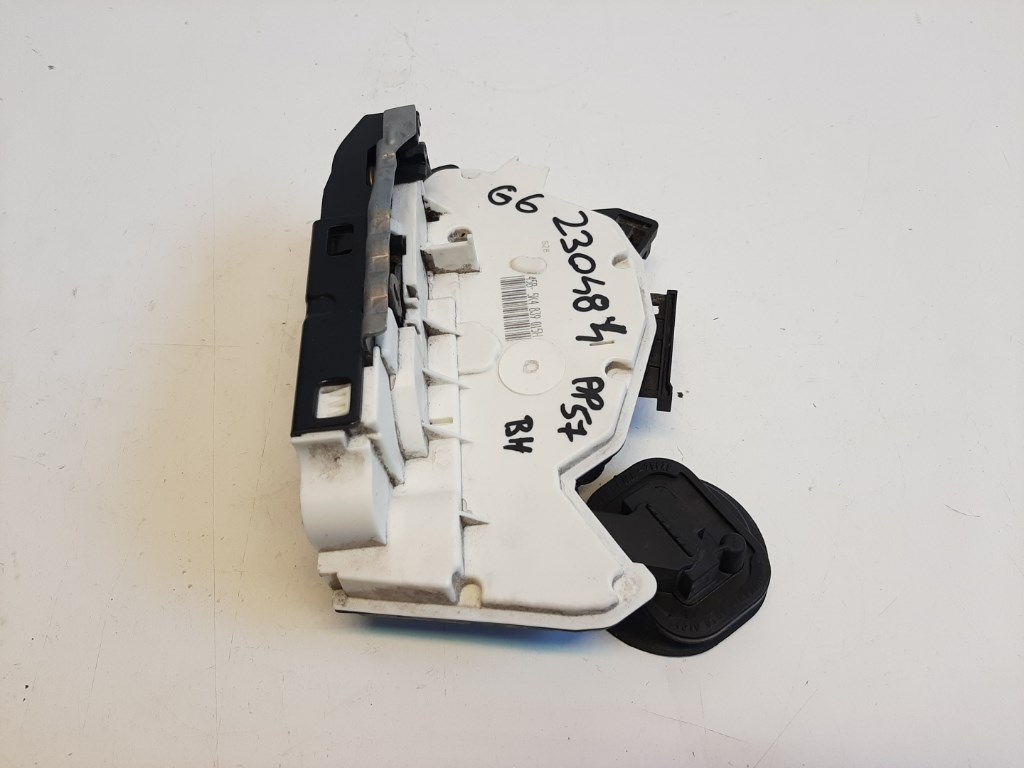 Volkswagen Golf VI 5 ajtós bal hátsó ajtózár 5K4839015H 2. kép