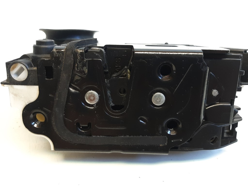 Volkswagen Golf VI 5 ajtós bal hátsó ajtózár 5K4839015H 3. kép