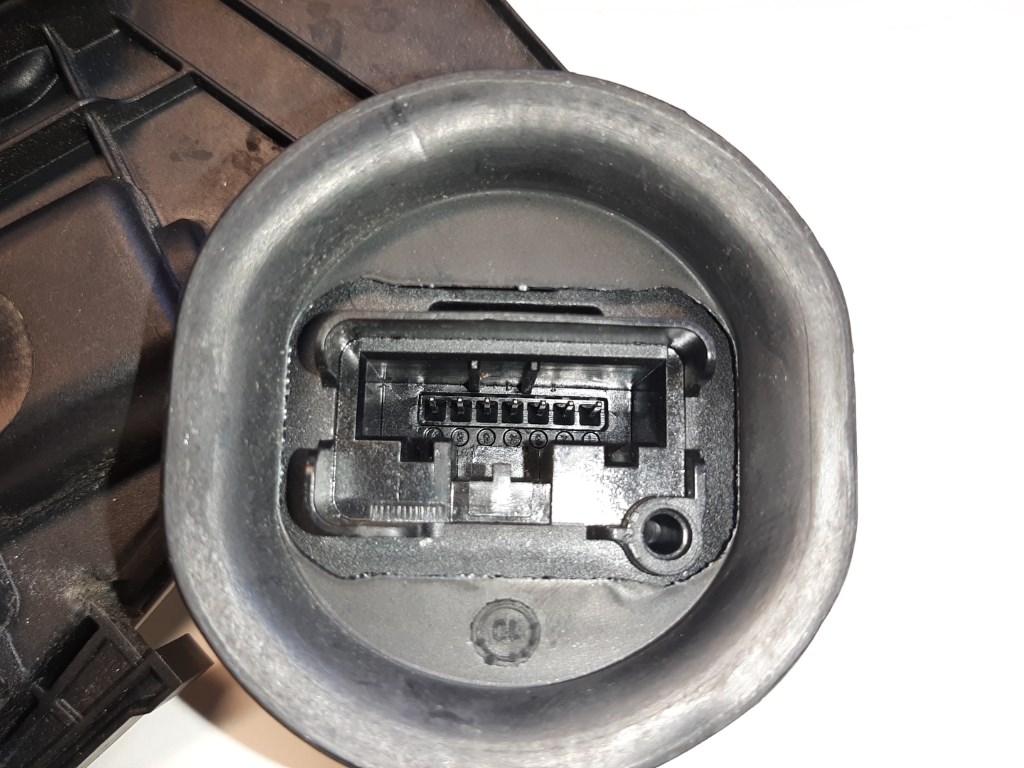 Volkswagen Golf VI 5 ajtós bal hátsó ajtózár 5K4839015H 4. kép