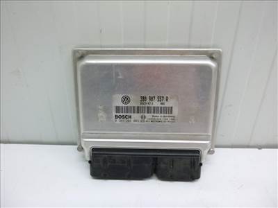 Volkswagen Passat VI (B6 3B) motorvezérlő 3B0907557R 0261208003