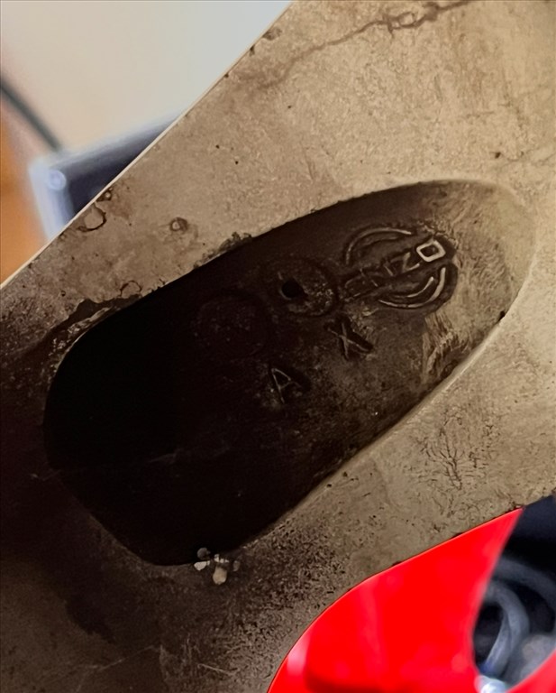  5x108 lyukosztású 16" használt Enzo alufelni, rajta 205/55 használt Hankook téli gumi gumi  7. kép