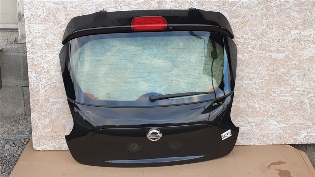 512315 Nissan Juke 2013, Csomagtérajtó, Komletten, Fekete. 1. kép