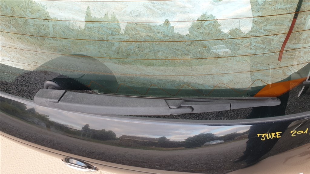 512315 Nissan Juke 2013, Csomagtérajtó, Komletten, Fekete. 9. kép