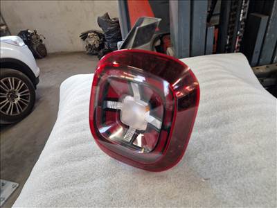 DACIA DUSTER II jobb hátsó lámpa 265503601R