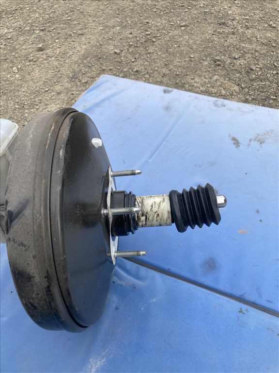 Opel Corsa E 1,4- es benzines fékrásegítő(devander 3. kép