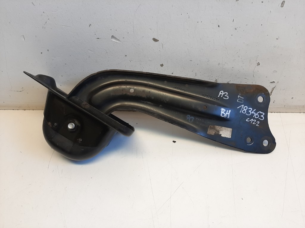 Audi A3 (8P) bal hátsó hossz lengõkar 1K0505225H 1. kép