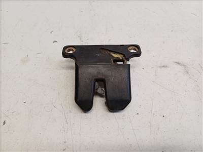 Audi A4 4 ajtós (8D B5) csomagtérajtózár (csomagtérajtó zár) 8D5827505A