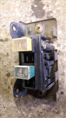 Suzuki Vitara Biztosítéktábla / Relé Tábla