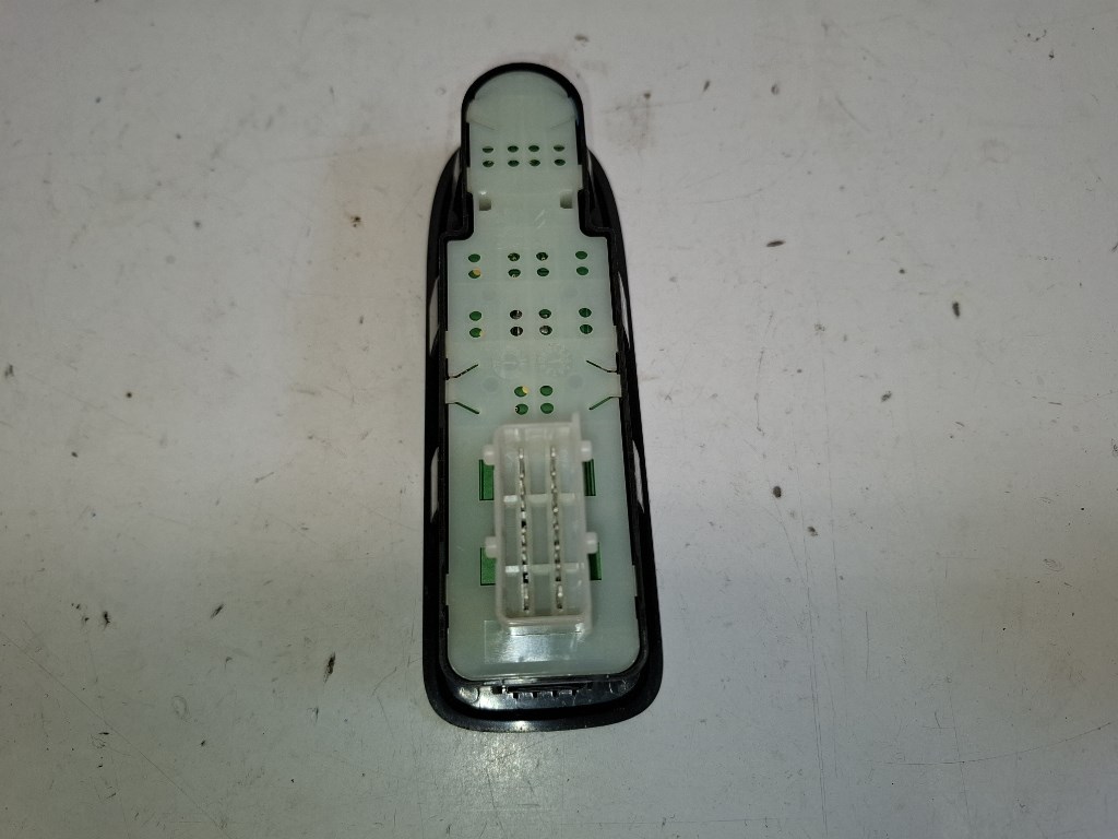 Citroen C3 (SC) bal elsõ ablakemelõ kapcsoló 98012275XT 3. kép