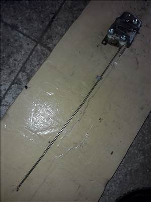 Opel Frontera A Jobb Csomagtérajtó Zárszerkezet