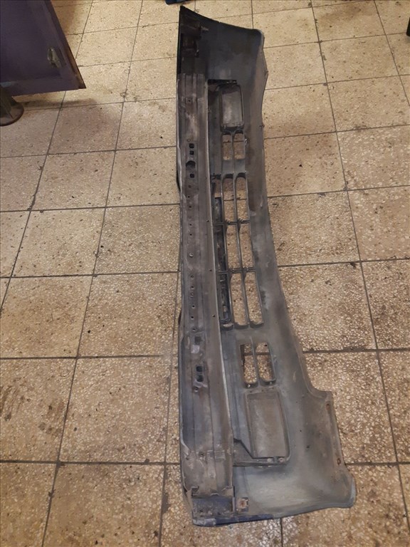 BMW E36 Elsõ Lökhárító 5. kép