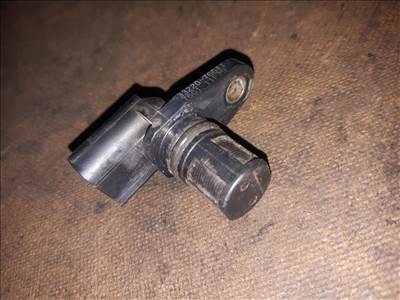 Suzuki Swift III 04-10 Vezérmûtengely Jeladó 33220-76G11