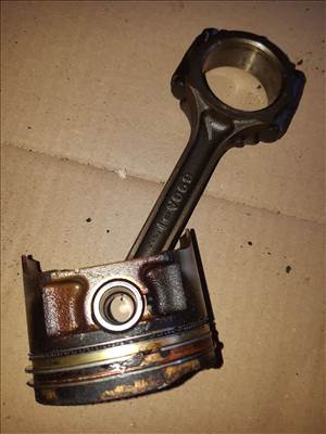 Suzuki SX4 Dugattyú + Hajtókar