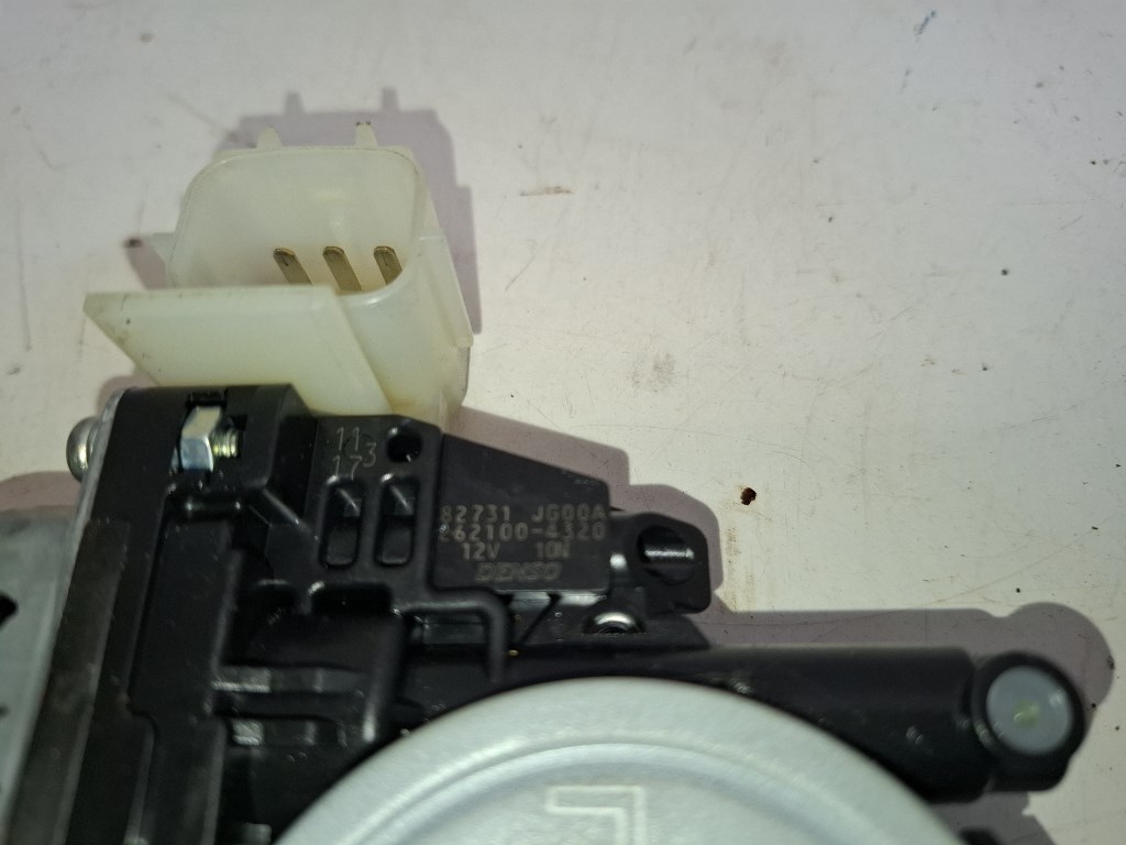 Nissan X-trail (T31) bal hátsó ablakemelõ motor 82731JG00A 2621004320 3. kép