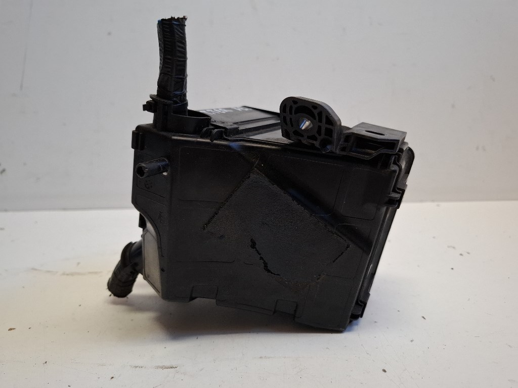 Suzuki Ignis bal elsõ biztosítéktábla motortér 3. kép