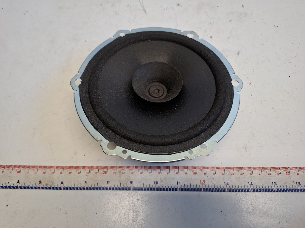 Toyota Aygo (AB10) bal elsõ hangszóró 861600H040 1. kép