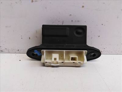 Toyota Rav 4 (XA40) csomagtérajtó kilincs