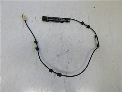 Volkswagen Golf V 5 ajtós jobb antennaerősítő (antenna erősítő) 1K6035577H 7617310002