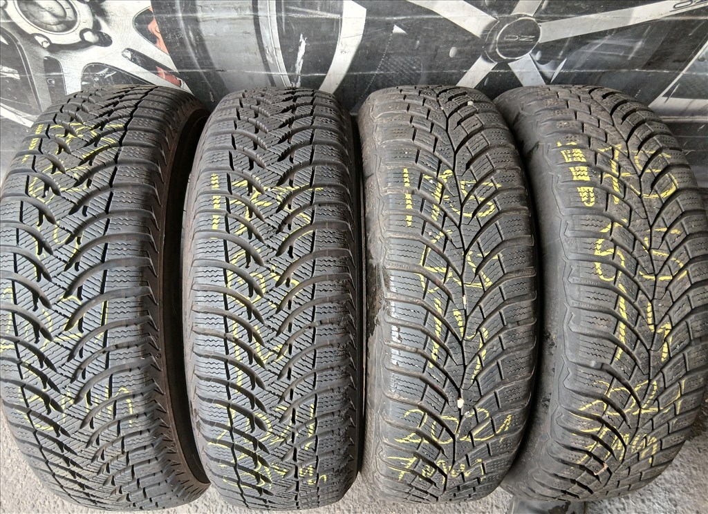 Peugeot 206 4x108 5.5x14 ET24 65.1 lemezfelni 175/65R14 újszerű téli gumikkal 2021 1. kép