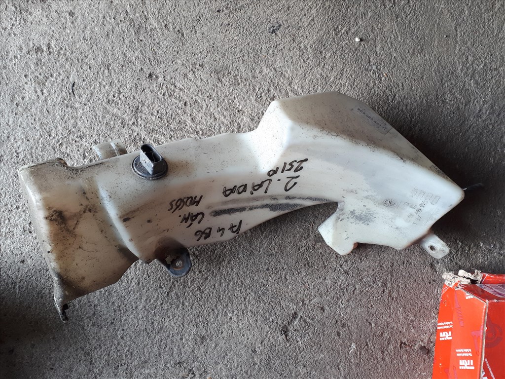 Audi A4 (B6) 1.8T ablakmosó folyadék tartály lámpamosós 8E0 955 453   8e0955453 2. kép