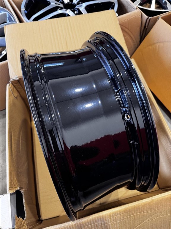 R20 Original mercedes 8J ET43 - A213 401 2200 / A2134012200 1db felni alufelni 12. kép