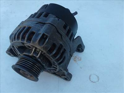 Audi A4 1.8i generátor 