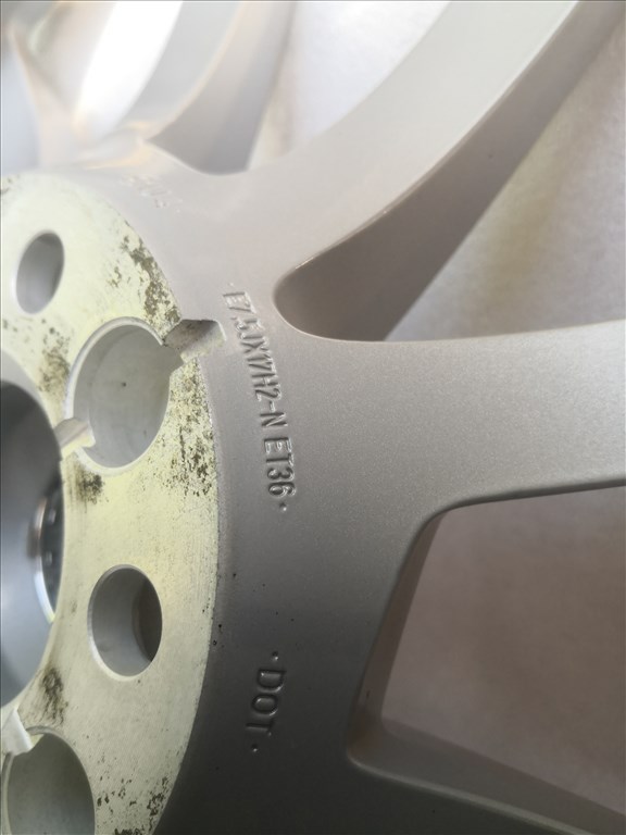 Audi A6 17-es gyári alufelni 9. kép