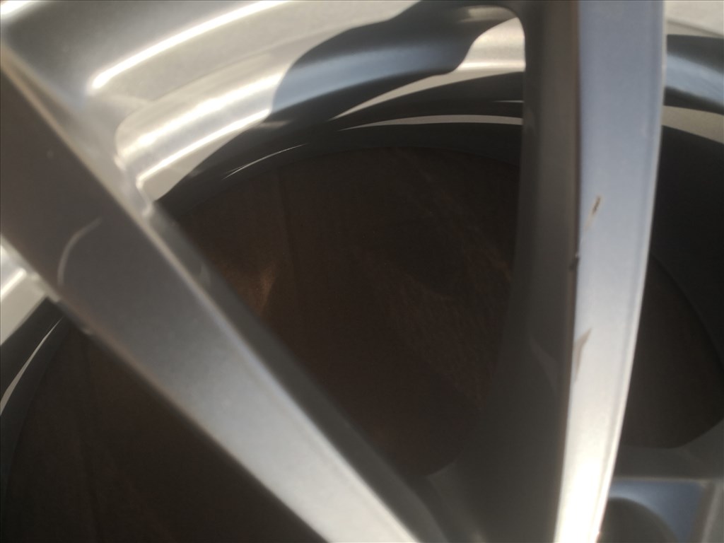 Audi A6 17-es gyári alufelni 5. kép