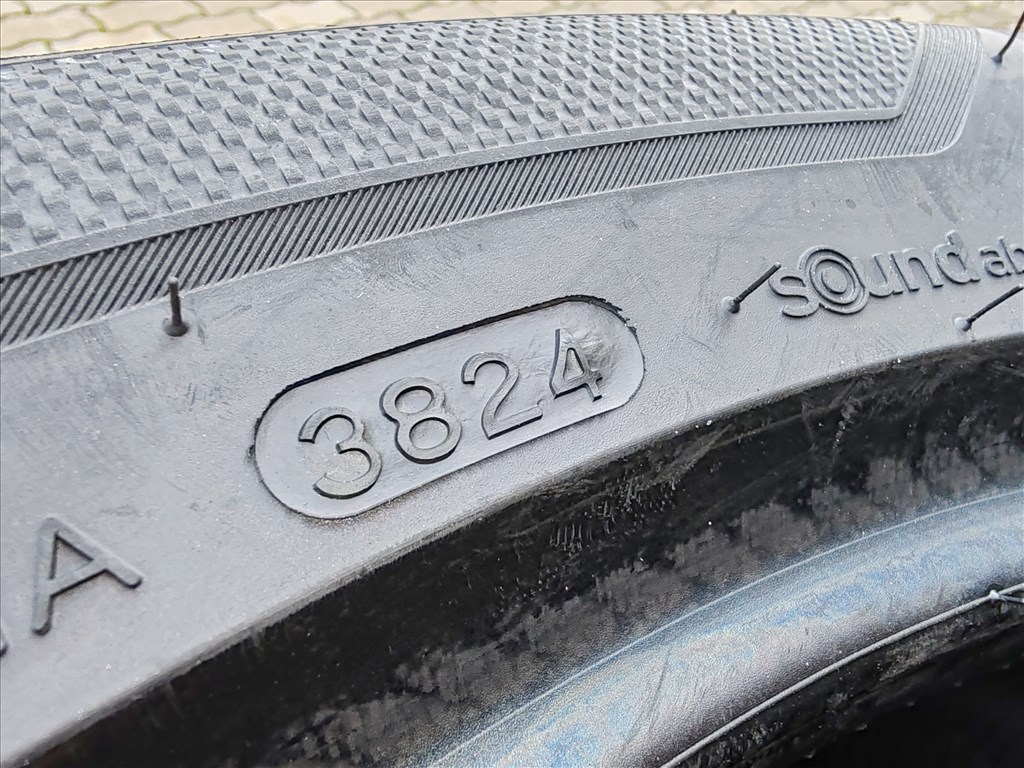 R0302 69 Új Garnitúra Hankook Ventus S1 EVO3 EV 255 45 R19 104W Hangelnyelő betéttel 4. kép