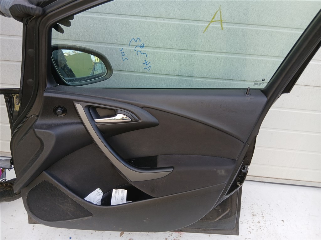 14393 Opel Astra J 2009-2015 Jobb első Ajtó Fekete Z22c 6. kép