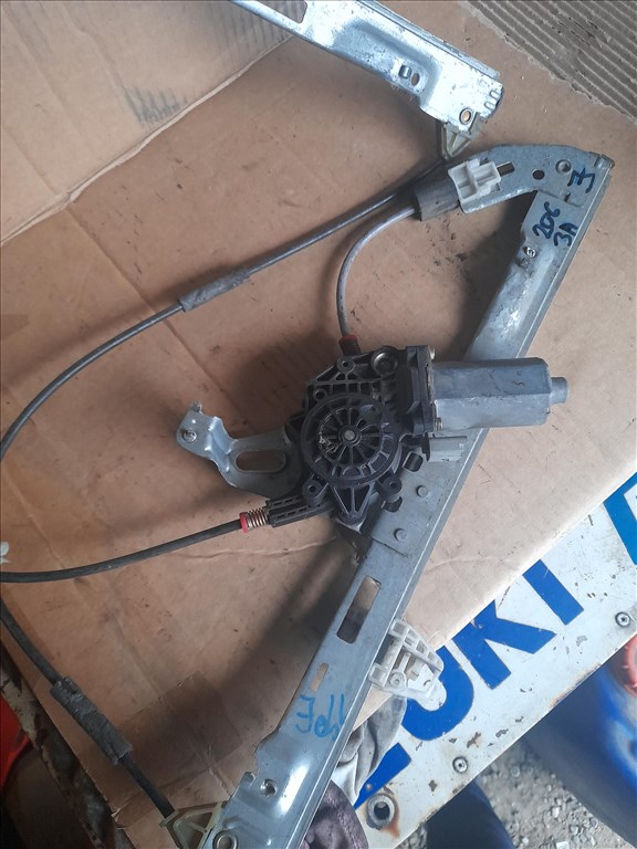 Peugeot 206 jobb ablakemelő 3 ajtós 1. kép