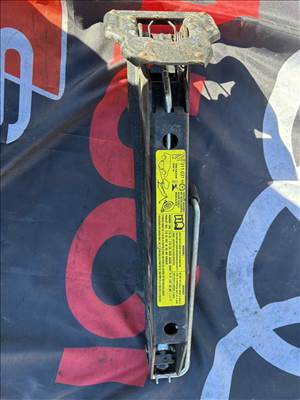 Audi Q7 (4L) emelő  7l0011031h