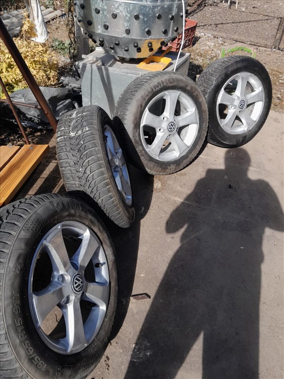  5x112 lyukosztású 16" újszerű alufelni, rajta 195/65 újszerű gumi  5. kép