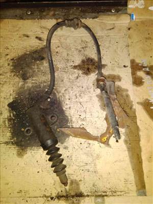 Mazda B2200 Alsó Kuplung Munkahenger