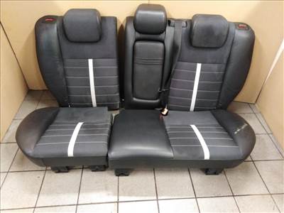 Ford Kuga hátsó ülés