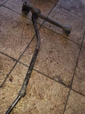 Lada 112 99-08 Bal Első Lengőkar