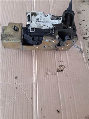 Ford Transit 00-06 Jobb Első Ajtó Zárszerkezet