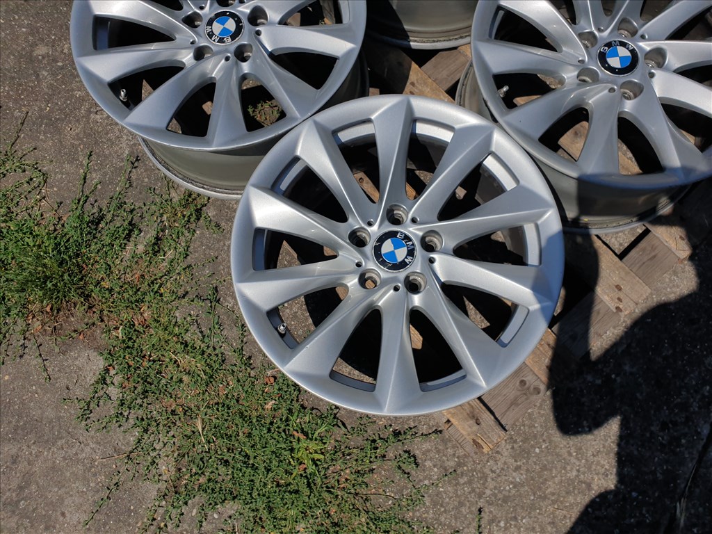 18" 5x120 BMW F30  4. kép