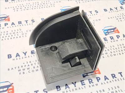 BMW E46 E39 E61 E83 X3 touring csomagtér rolós roló kalaptartó bal hátsó tartó rögzítő konzol - kis hibával