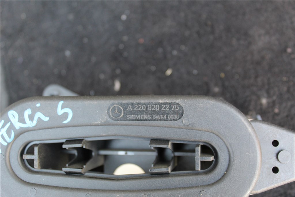 Mercedes S 320 W220 keyless go antenna A2208202275 2. kép